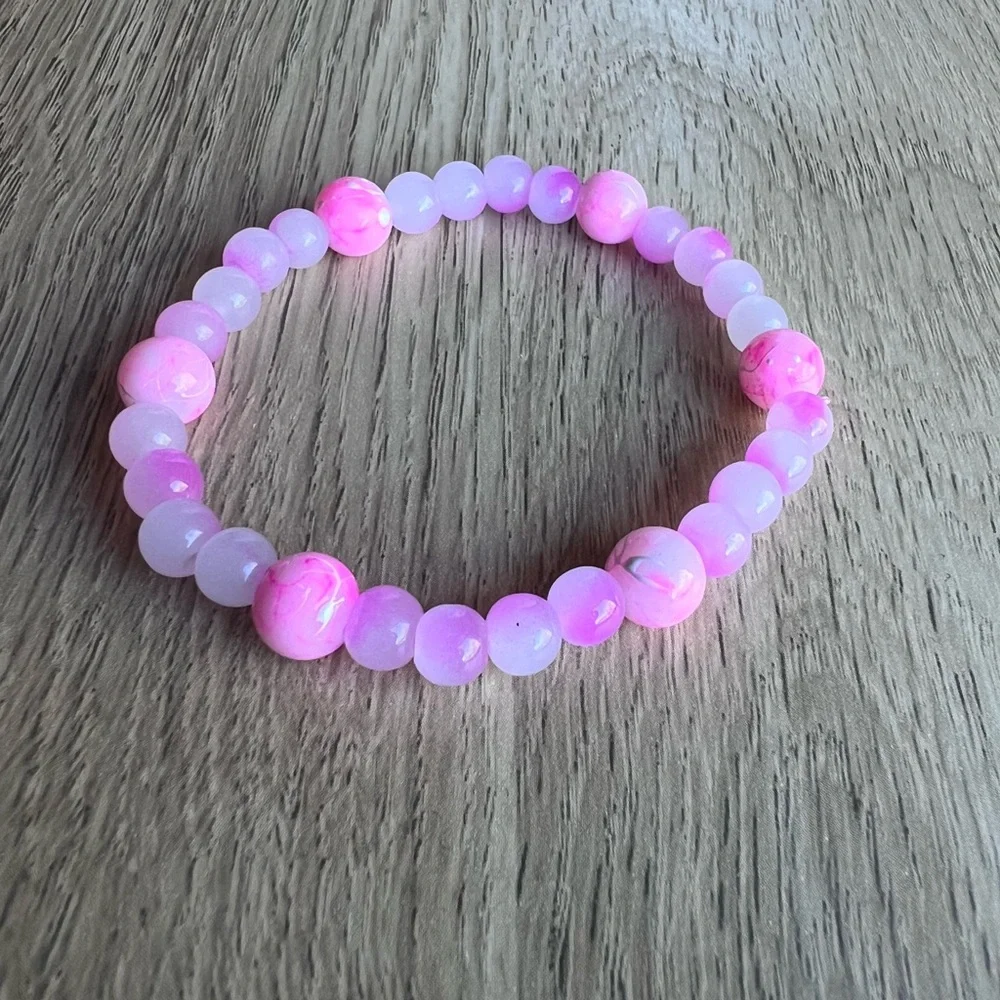 Handmade Hot Pink & White Tie Dye Beaded Bracelet, Size 7” - Picture 2 of 3